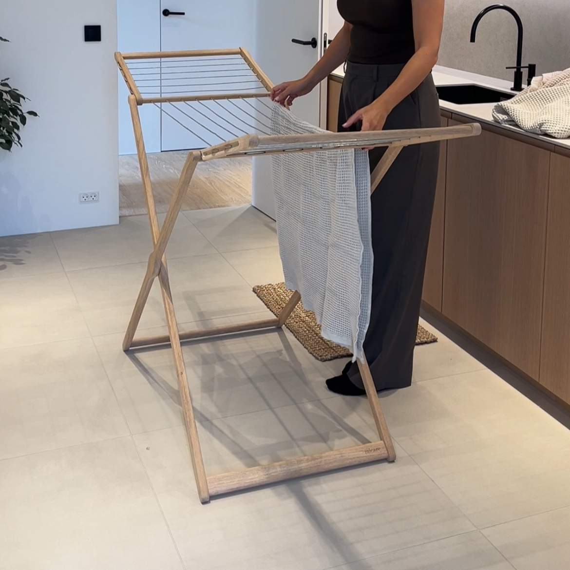 micare DRYING RACK – Solid Oak